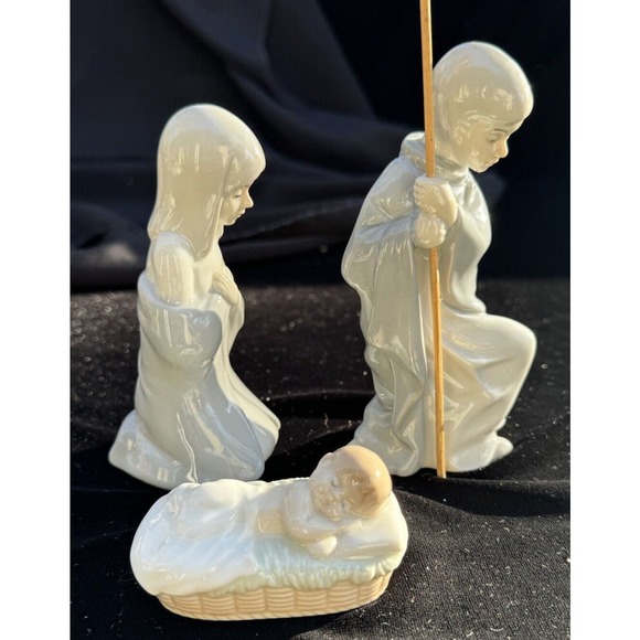 Cream & Blue Hummel Nativity Set 5" Scene 3 Piece Set Porcelain Baby Jesus -S86 - Picture 7 of 13